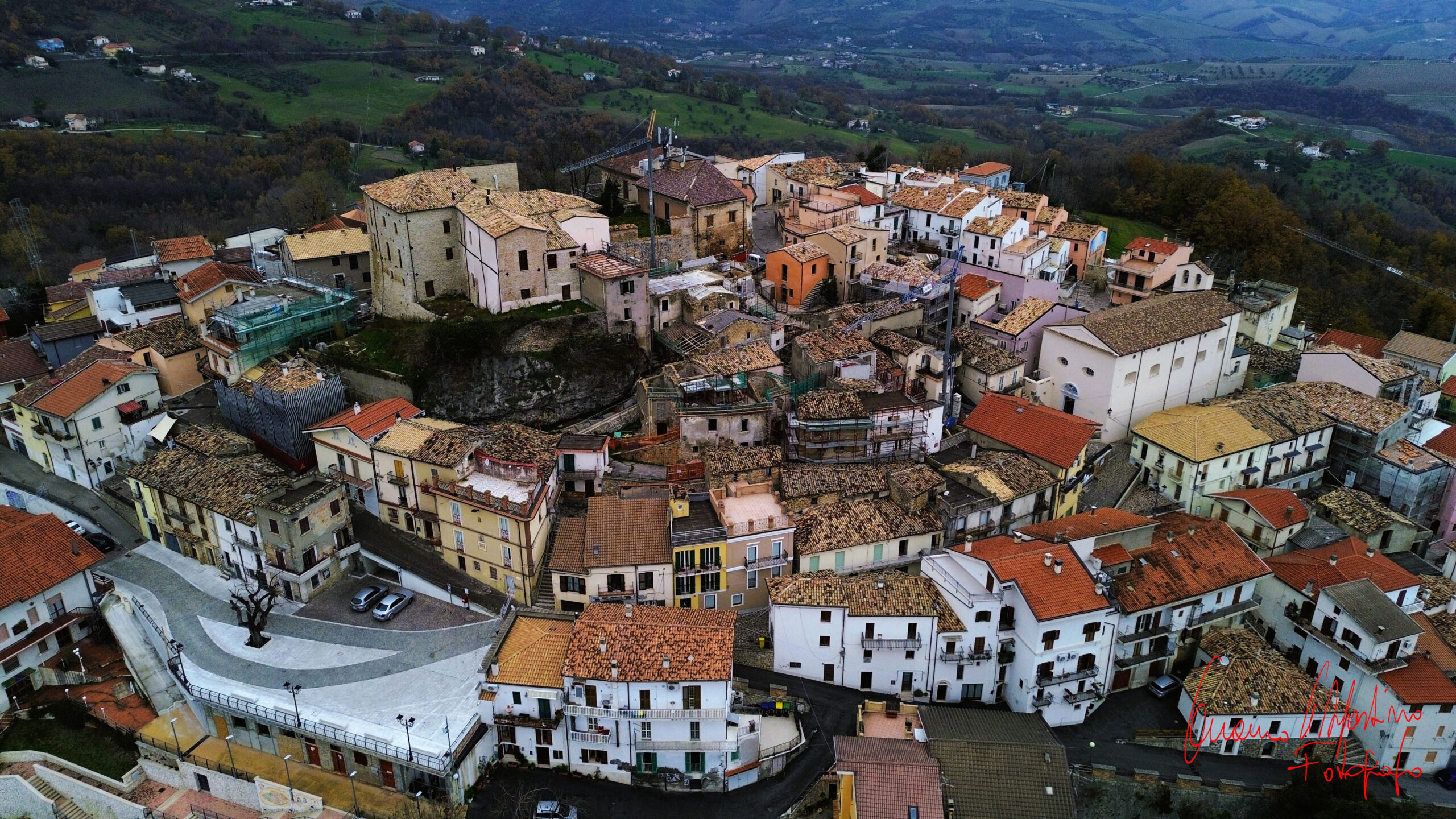 Il Medieval Christmas di Montebello di Bertona: Un Successo Malgrado il Tempo